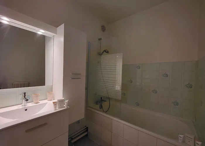 Belle Vue Des Erables - Balcon Et Gare