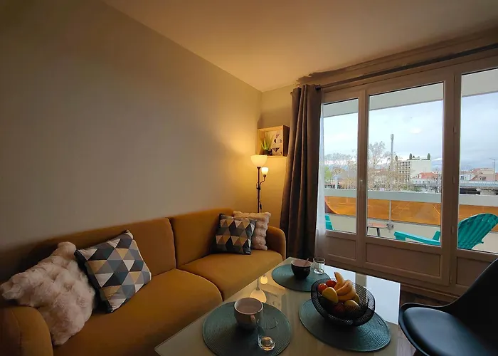 Belle Vue Des Erables - Balcon Et Gare