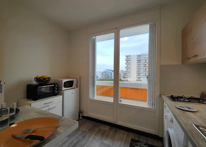 Апартаменты Belle Vue Des Erables - Balcon Et Gare Виши