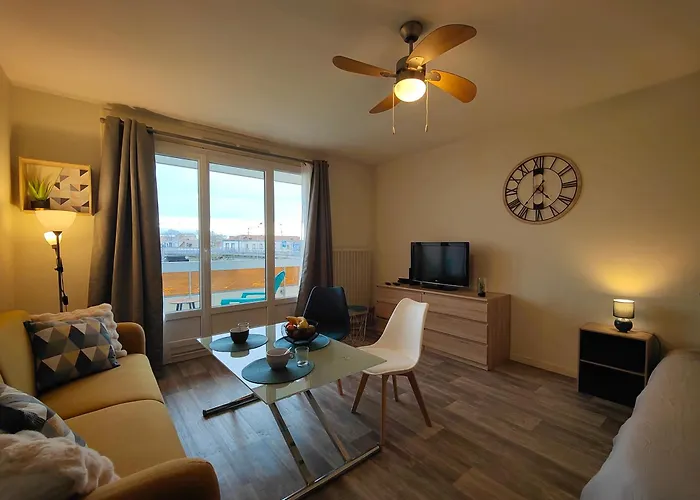 Апартаменты Belle Vue Des Erables - Balcon Et Gare *